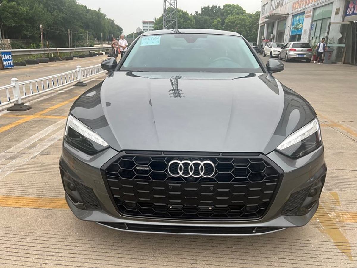 奧迪 奧迪A5  2023款 Sportback 45 TFSI quattro 臻選動(dòng)感型圖片