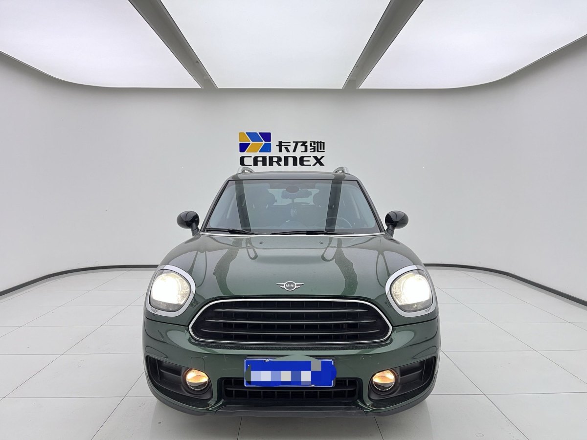 MINI COUNTRYMAN  2018款 1.5T COOPER ALL4 藝術(shù)家圖片