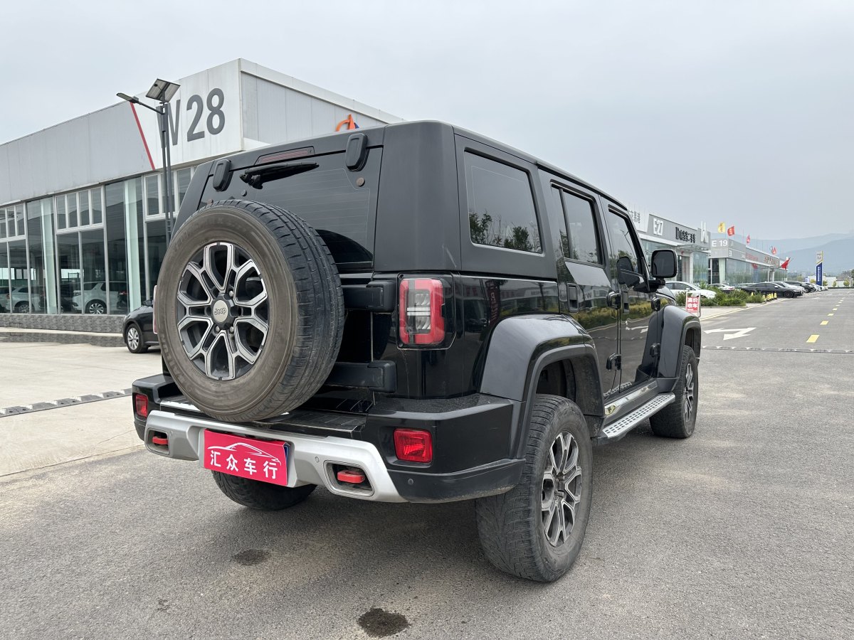 北京 BJ40  2019款  PLUS 2.3T 自動(dòng)四驅(qū)尊享版 國(guó)VI圖片