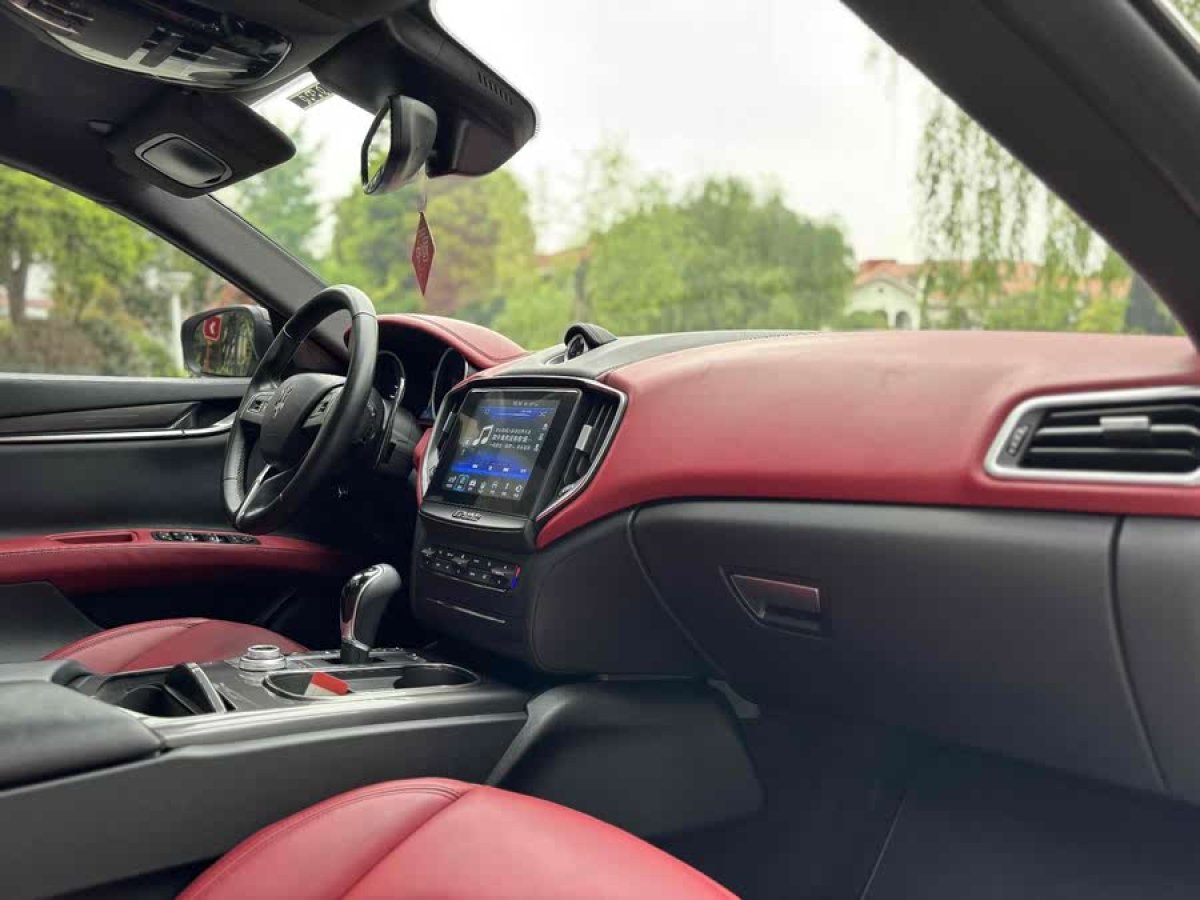 瑪莎拉蒂 Ghibli  2019款 3.0T 350Hp 標(biāo)準(zhǔn)版 國VI圖片