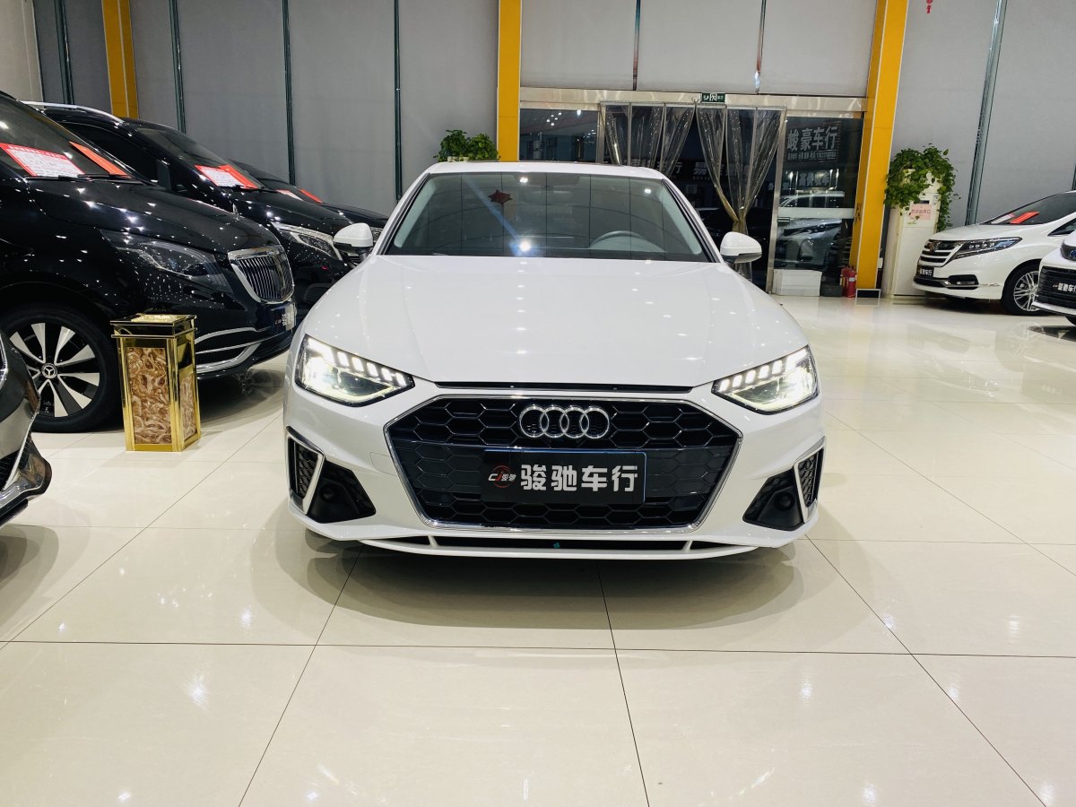 2022年3月奧迪 奧迪A4L  2022款 40 TFSI 時(shí)尚動(dòng)感型