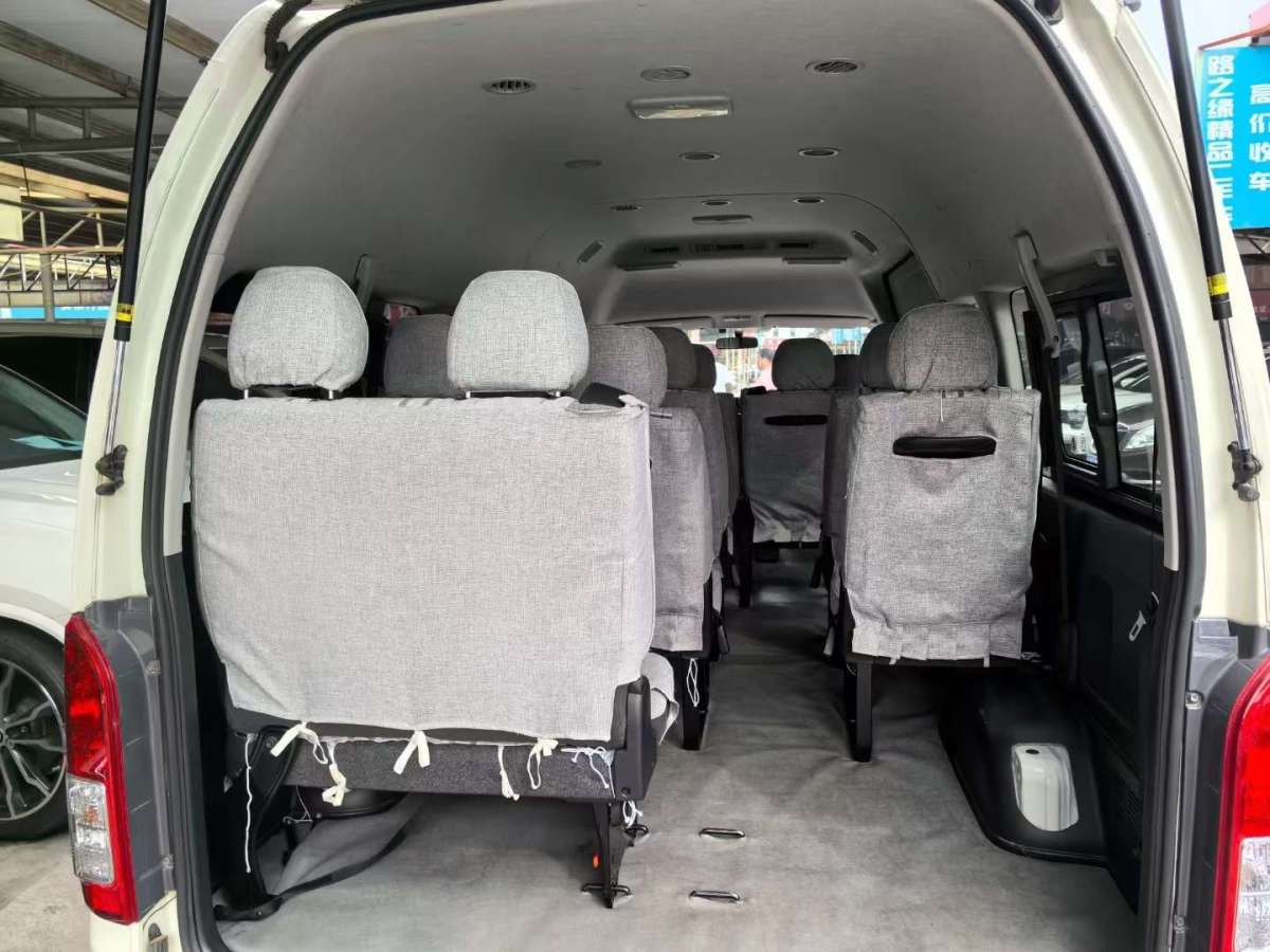 豐田 HIACE  2011款 2.7L手動標準版13座圖片