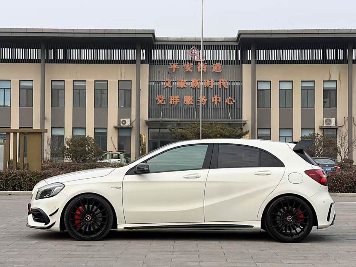 奔馳 奔馳A級AMG  2016款 AMG A 45 4MATIC圖片