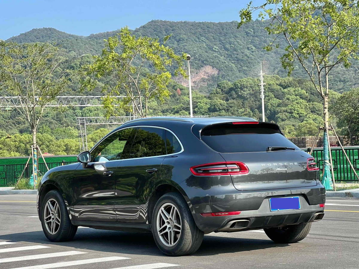 2018年1月保時捷 Macan  2017款 Macan 2.0T