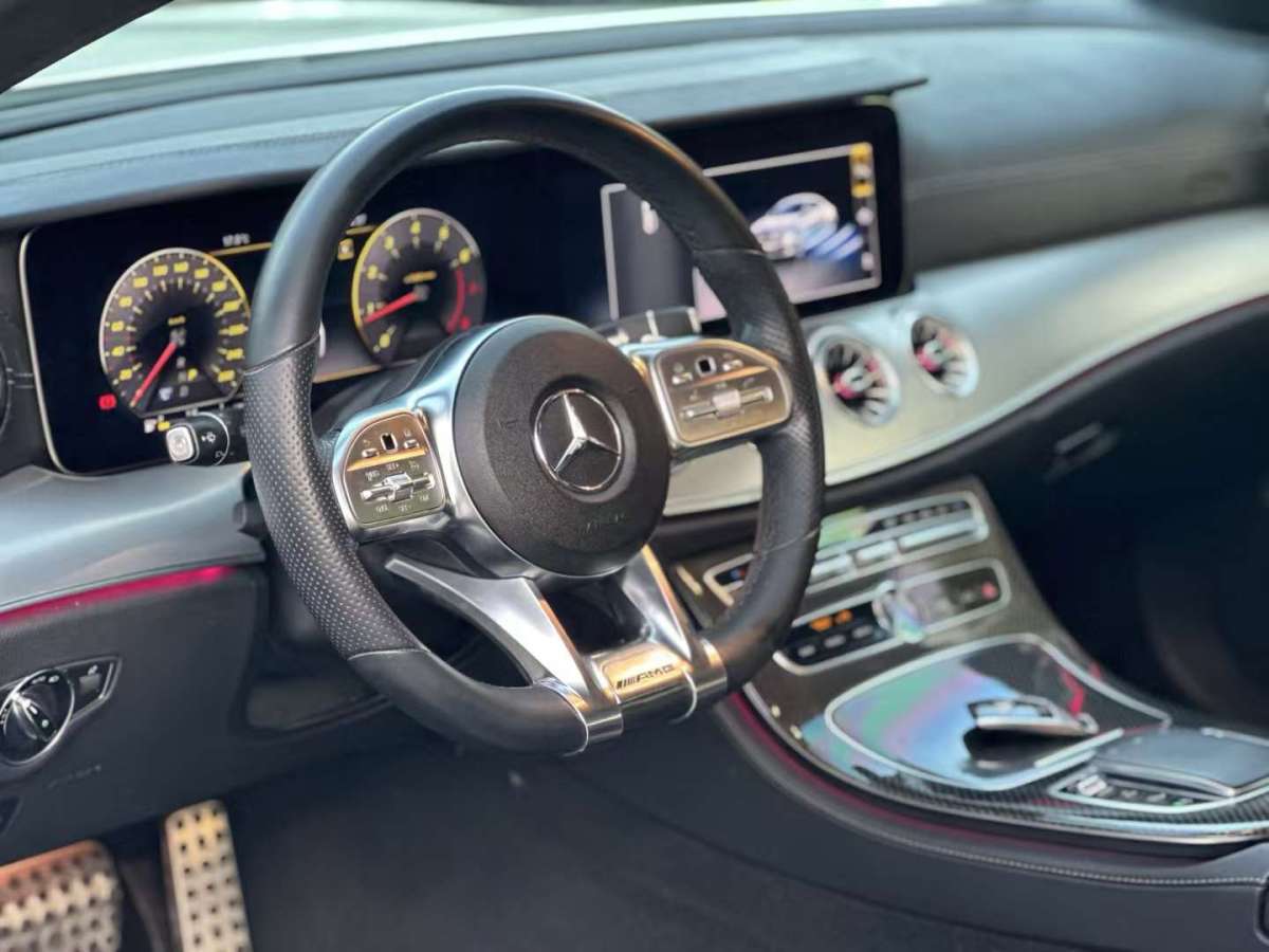 奔馳 奔馳E級  2019款 E 200 4MATIC 轎跑車圖片