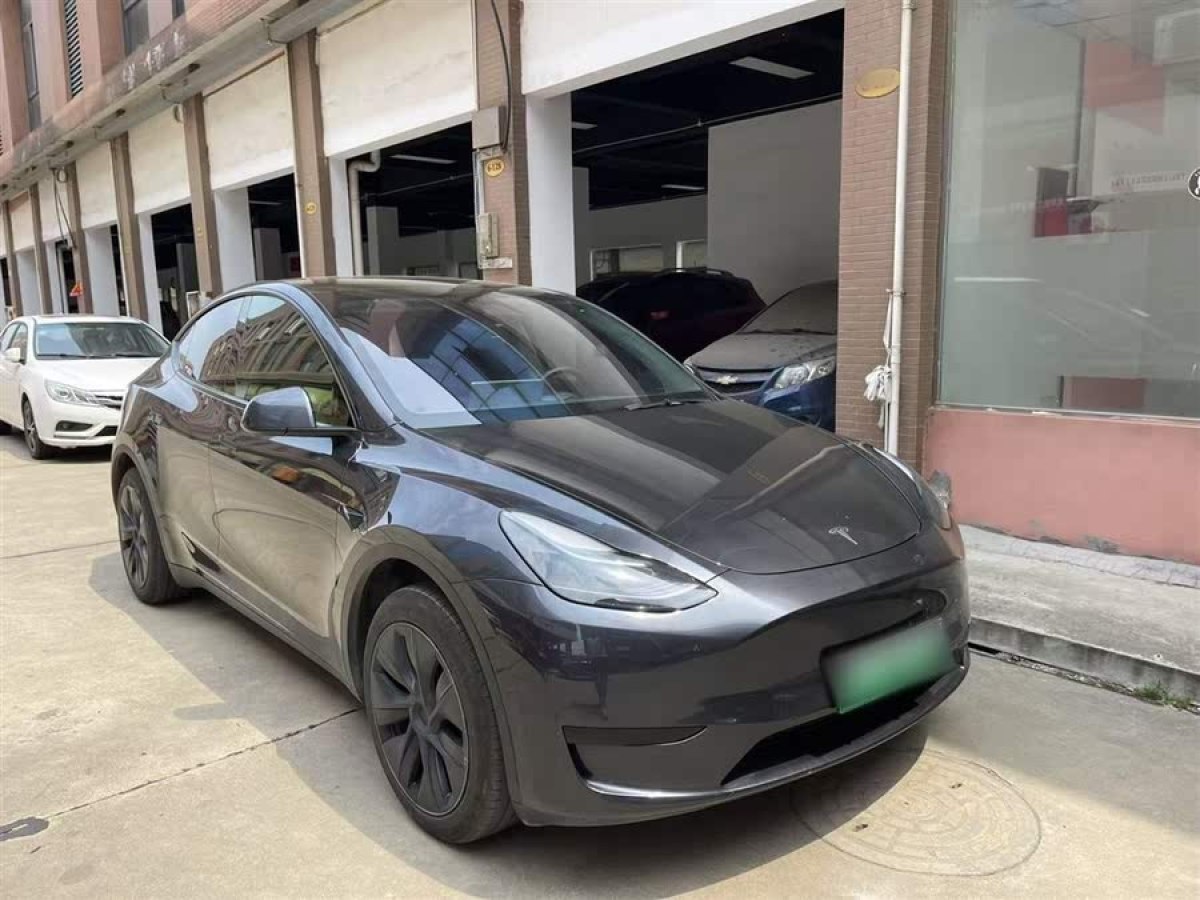 特斯拉 Model Y  2024款 后輪驅(qū)動版圖片