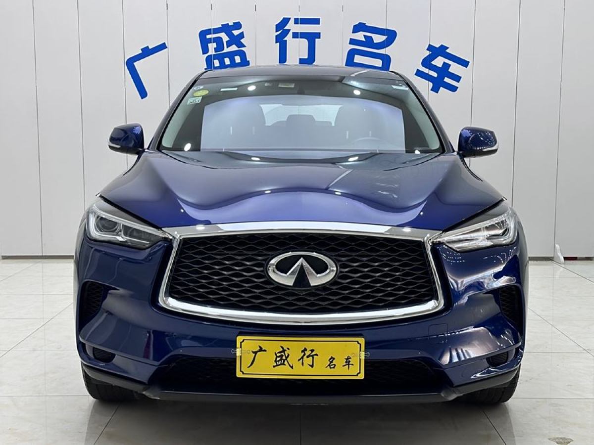 英菲尼迪 QX50  2020款 改款 2.0T 兩驅(qū)菁英版圖片