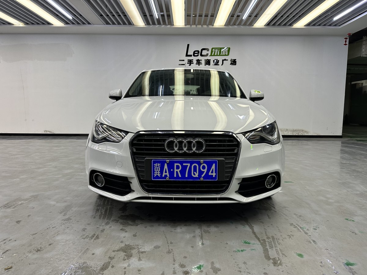 奧迪 奧迪A1  2014款 30 TFSI Sportback時(shí)尚型圖片