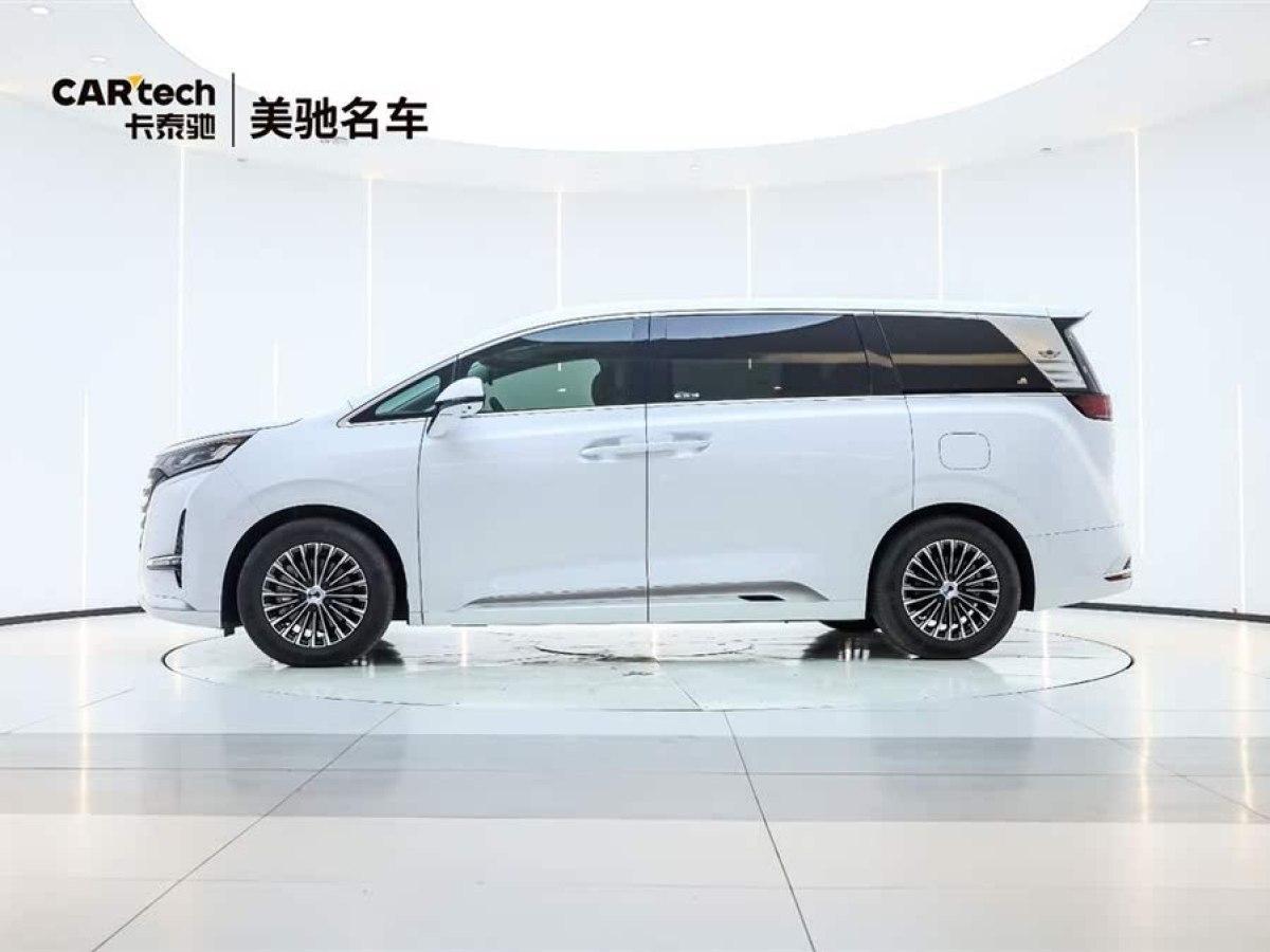 騰勢 騰勢D9  2024款 DM-i 980 四驅(qū)尊榮型圖片