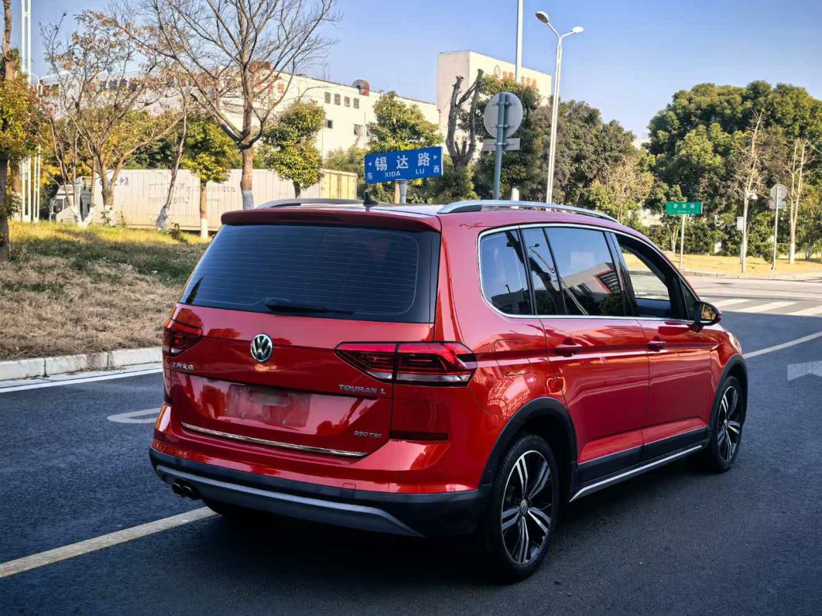 大眾 途安  2018款 途安L 330TSI 自動豪華版圖片