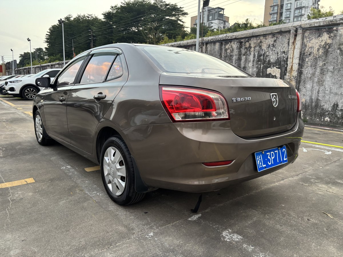 寶駿 630  2014款 1.5L 手動(dòng)標(biāo)準(zhǔn)型圖片