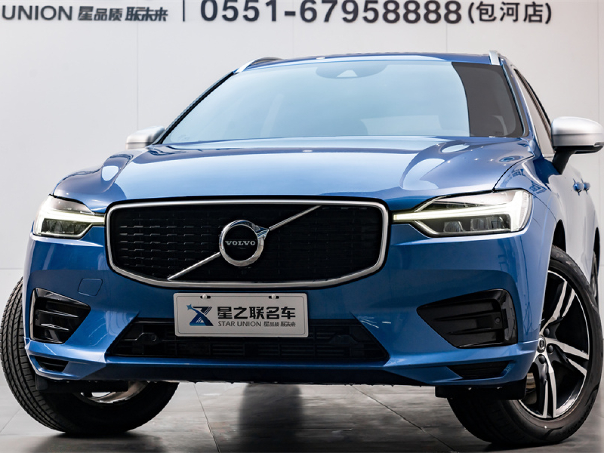 沃爾沃 XC60  2019款 T5 四驅(qū)智遠(yuǎn)運(yùn)動版圖片