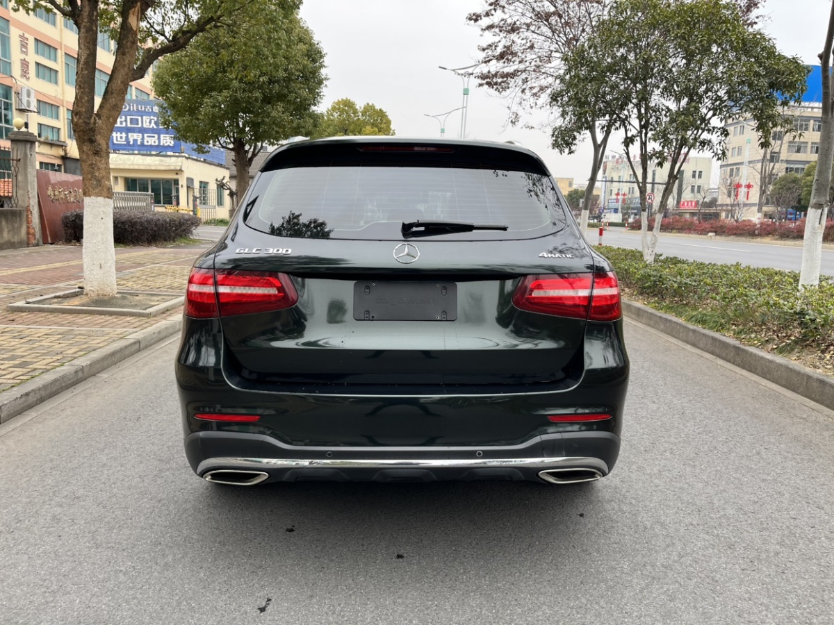 2018年07月奔馳 奔馳GLC  2017款 GLC 300 4MATIC 豪華型