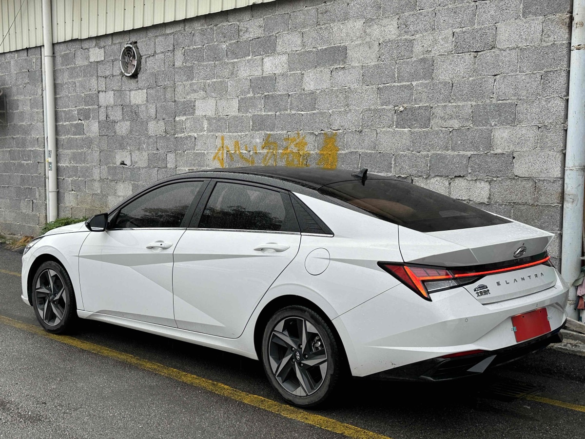 現(xiàn)代 伊蘭特  2022款 1.5L CVT LUX尊貴版圖片