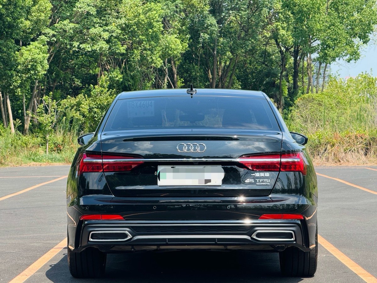 奧迪 奧迪A6L  2021款 45 TFSI quattro 臻選動(dòng)感型圖片