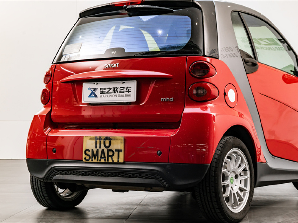 smart fortwo  2012款 1.0 MHD 硬頂標(biāo)準(zhǔn)版圖片