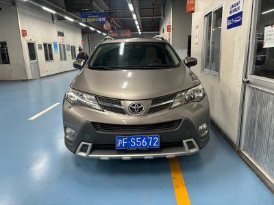 2015年11月 豐田 RAV4榮放 2.0L CVT兩驅(qū)風(fēng)尚版圖片