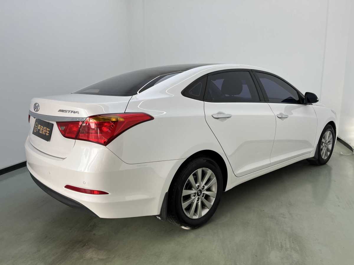 2015年2月現(xiàn)代 名圖  2014款 1.8L 自動智能型GLS