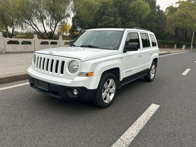 2014年7月 Jeep 自由客(進(jìn)口) 2.4L 運(yùn)動版圖片