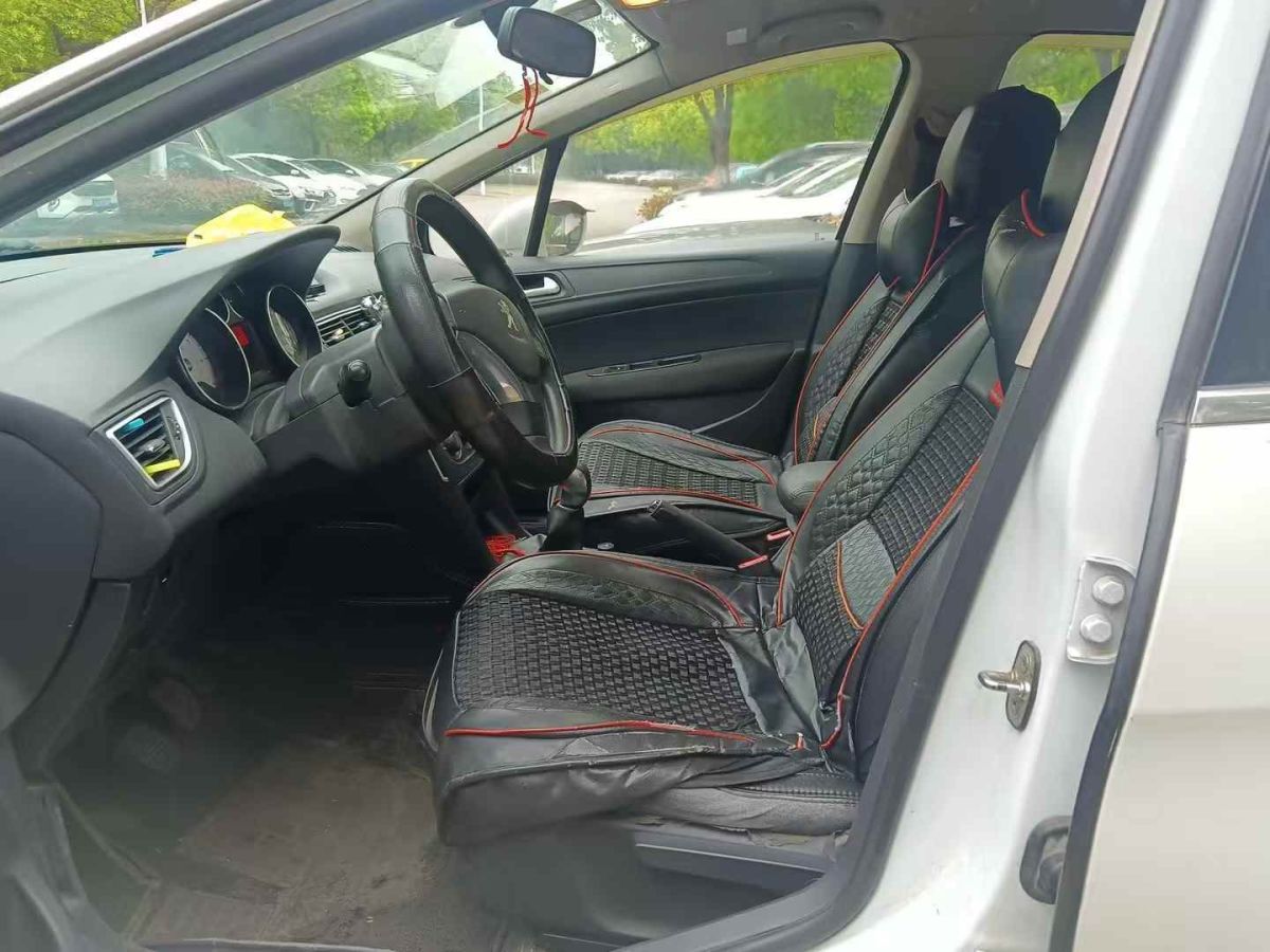 標(biāo)致 308S  2015款 1.2T 手動尚弛版圖片