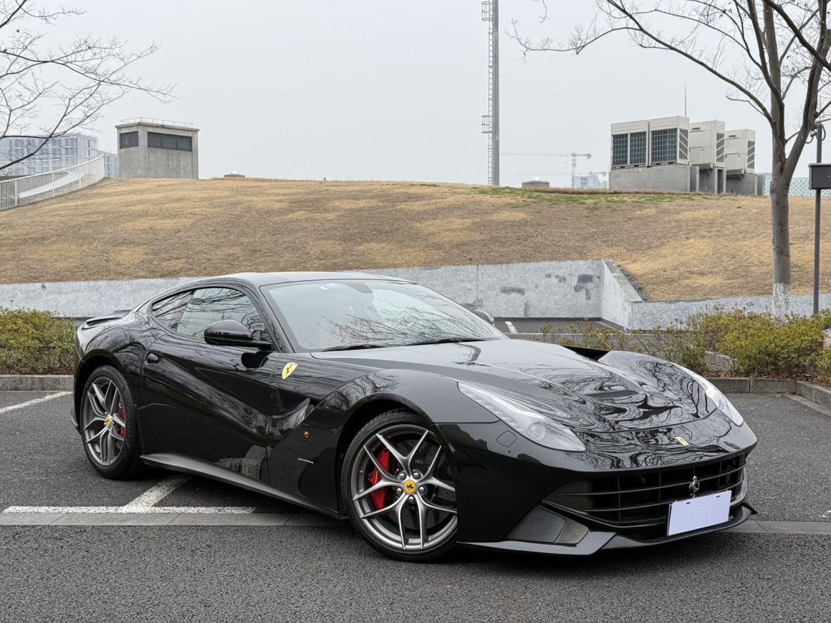 法拉利 F12berlinetta  2013款 6.3L 標準型圖片