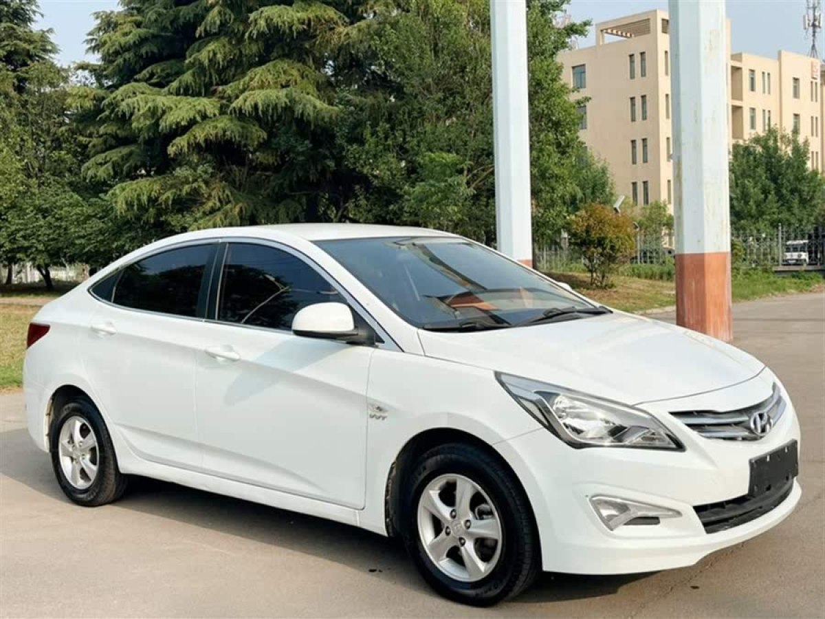 現(xiàn)代 瑞納  2014款 1.4L 自動智能型GLS圖片