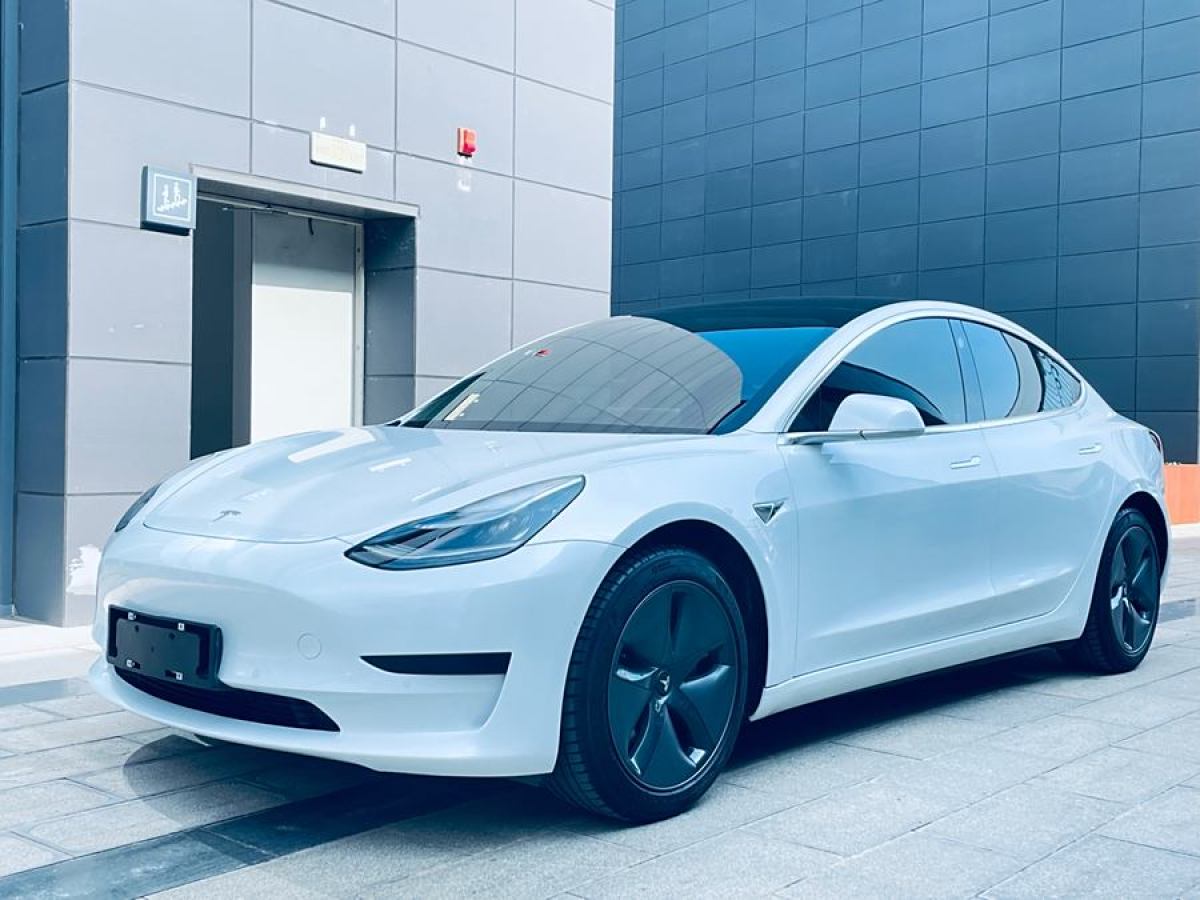 特斯拉 Model 3  2021款 改款 標準續(xù)航后驅(qū)升級版圖片