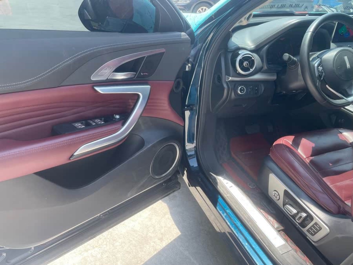 WEY VV7  2020款 2.0T 旗艦型圖片