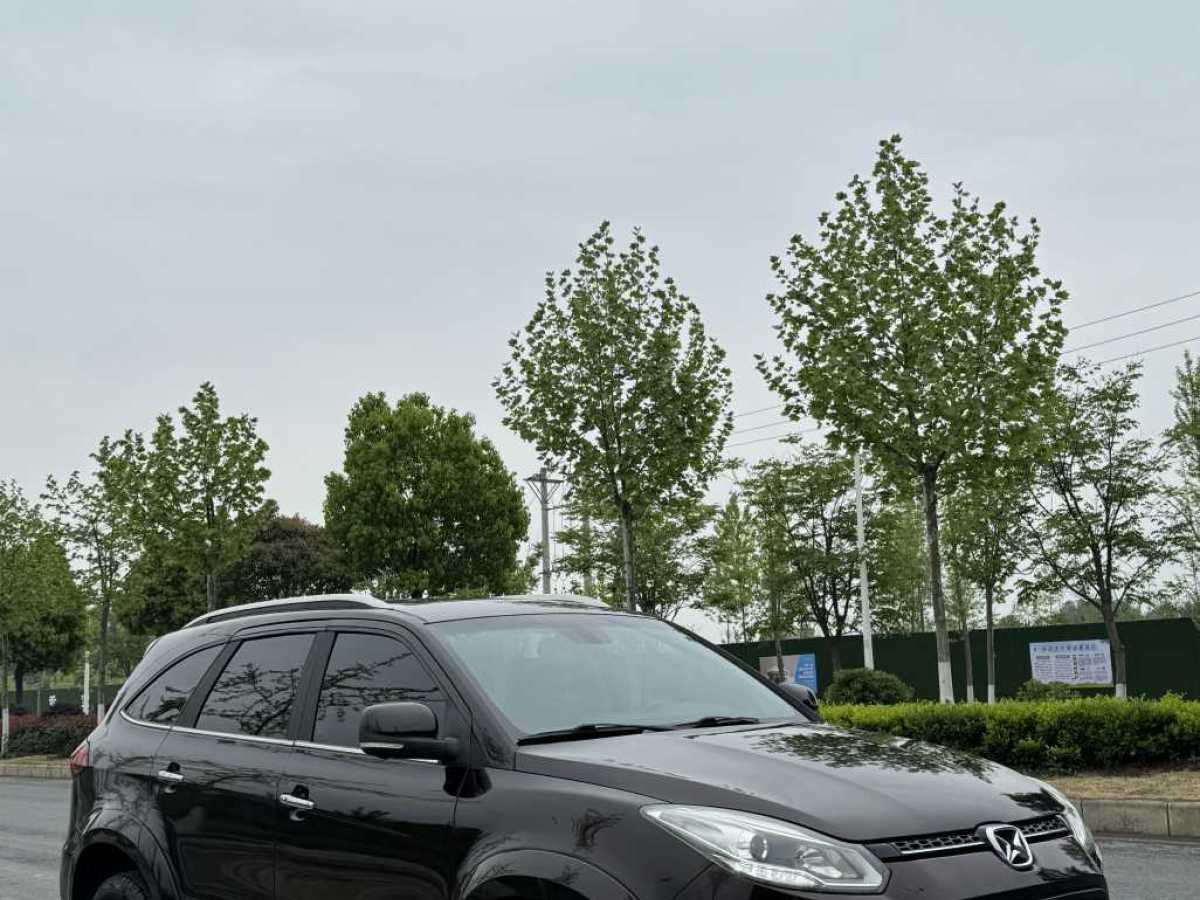 江铃 驭胜  2013款 S350 2.0T 四驱汽油超豪华版5座图片