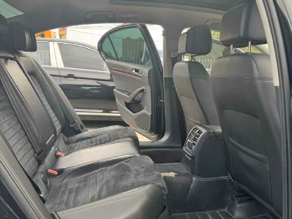 大眾 邁騰  2017款 280TSI DSG 領(lǐng)先型圖片