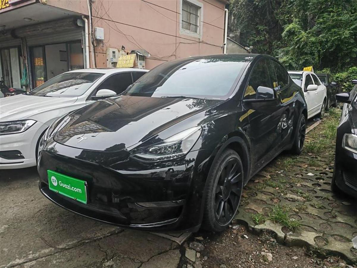 特斯拉 Model Y  2021款 改款 標(biāo)準(zhǔn)續(xù)航后驅(qū)升級版圖片