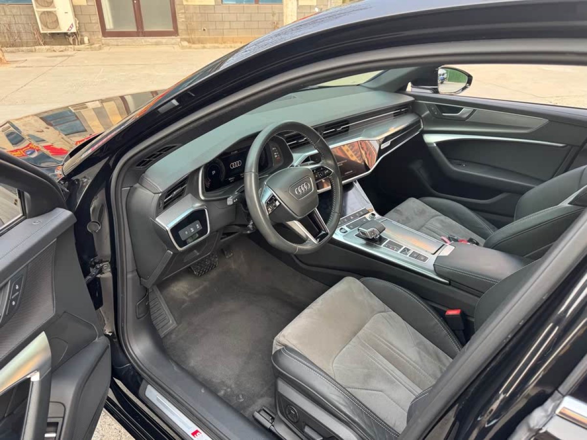 奧迪 奧迪A6L  2021款 40 TFSI 豪華動感型圖片