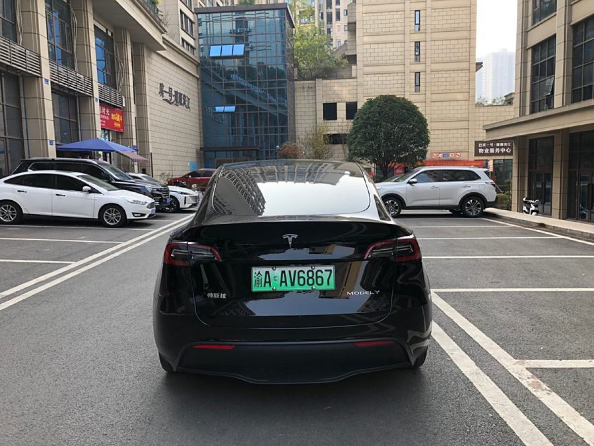 特斯拉 Model 3  2022款 后輪驅(qū)動版圖片