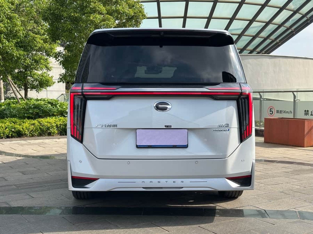 廣汽傳祺 M8  2023款 宗師系列 雙擎 御尊圖片