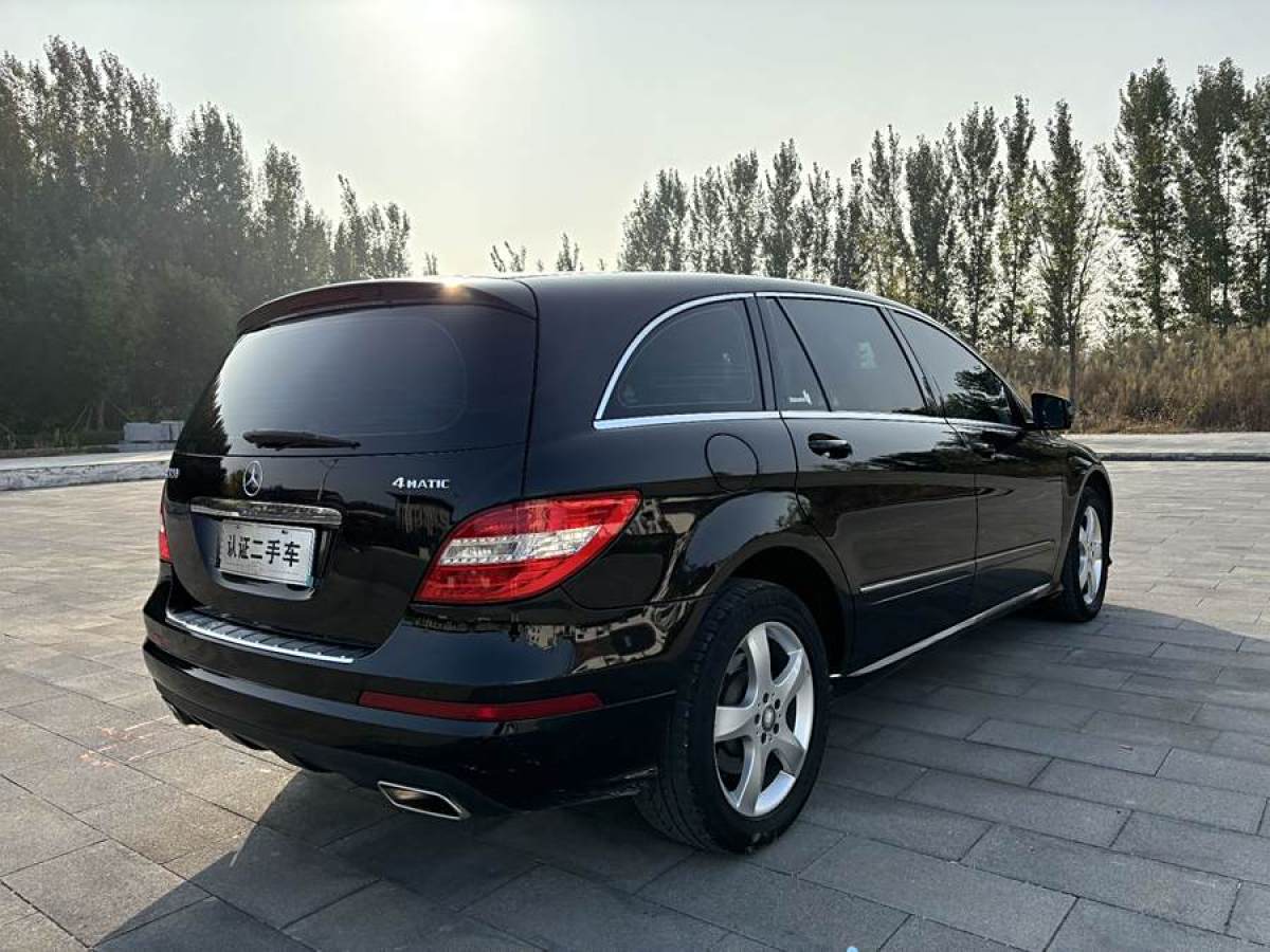 奔馳 奔馳R級  2015款 R 320 4MATIC 豪華型圖片