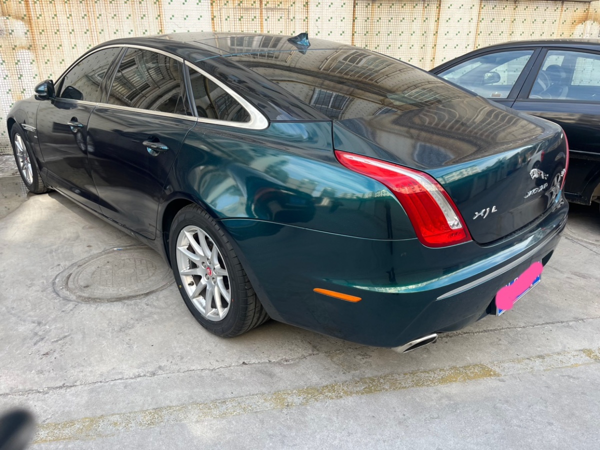 捷豹 XJ  2014款 XJL 3.0 SC 兩驅(qū)全景商務(wù)版圖片