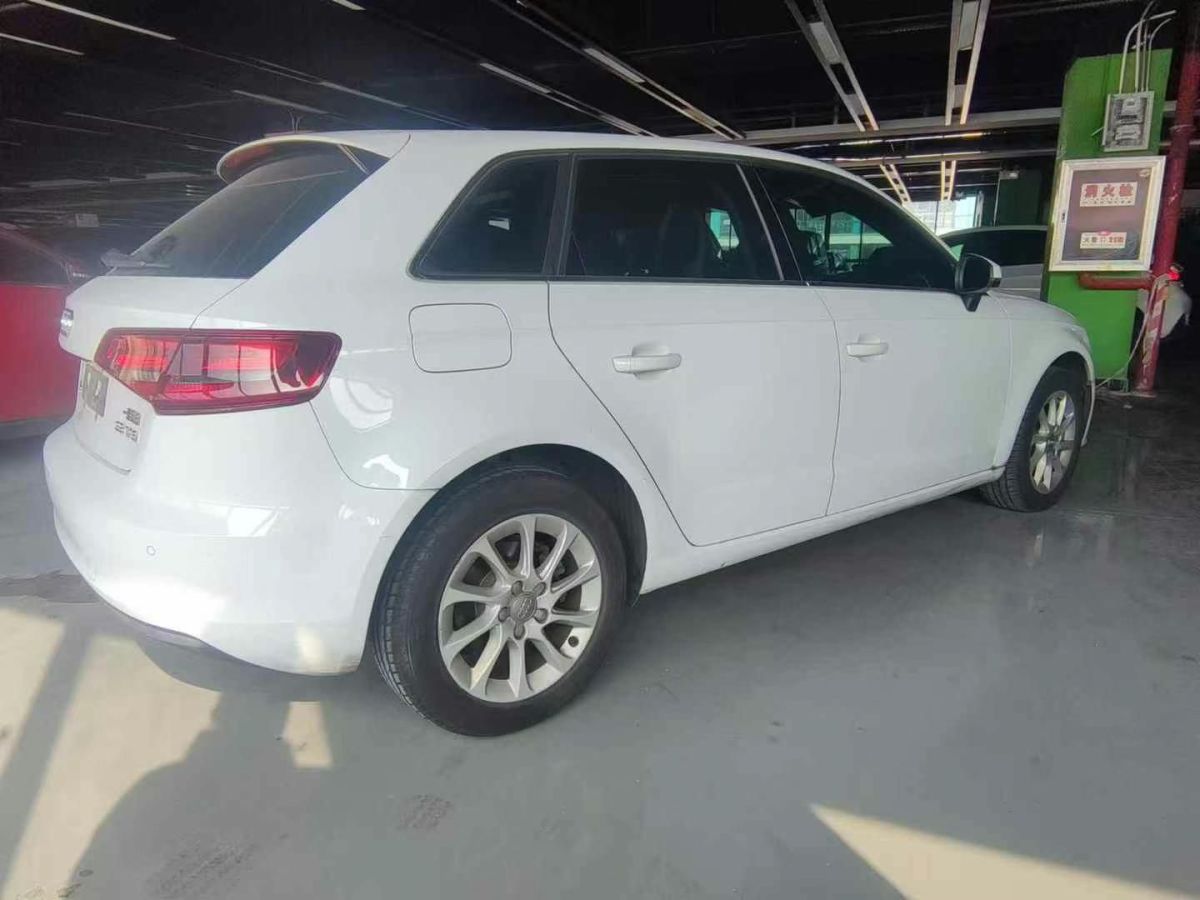 奧迪 奧迪A3  2014款 A3 35 Sportback時(shí)尚型圖片