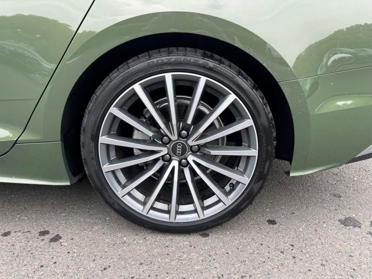 奧迪 奧迪A5  2023款 Sportback 40 TFSI quattro 豪華動感型圖片