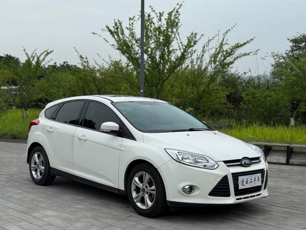 福特 ?？怂? 2012款 兩廂 1.6L 手動(dòng)風(fēng)尚型圖片