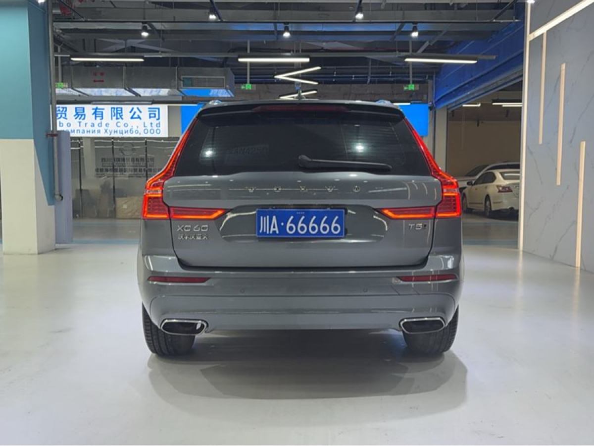 沃爾沃 XC60  2018款 T5 四驅(qū)智逸版圖片