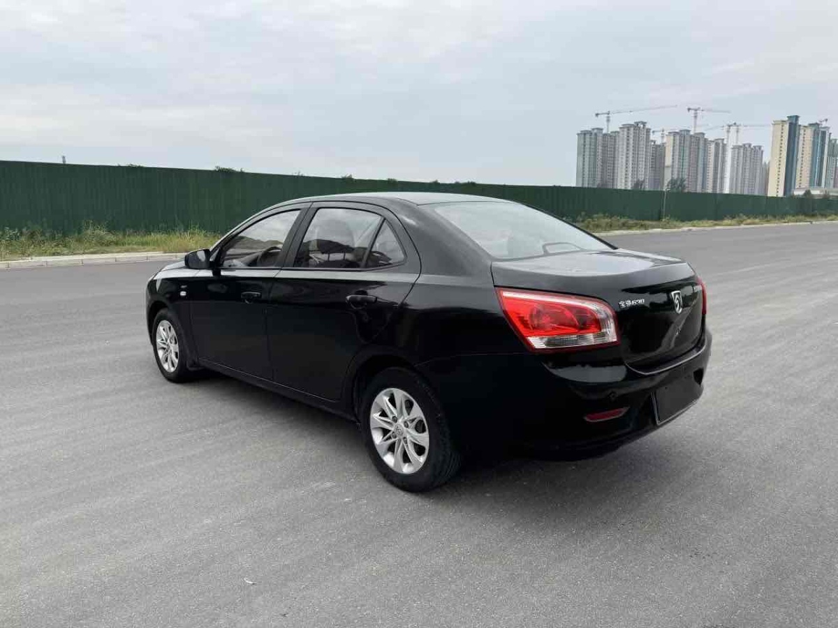 寶駿 630  2014款 1.5L 手動(dòng)舒適型圖片