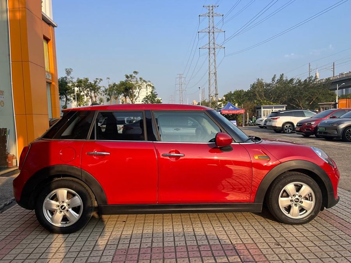 MINI MINI  2015款 1.2T ONE 五門版圖片