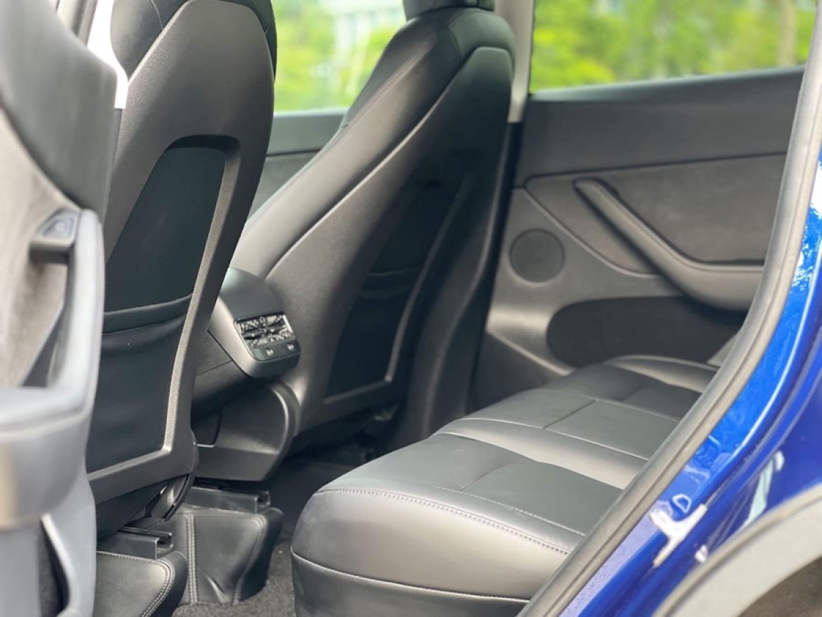 特斯拉 Model Y  2022款 改款 長續(xù)航全輪驅(qū)動(dòng)版圖片