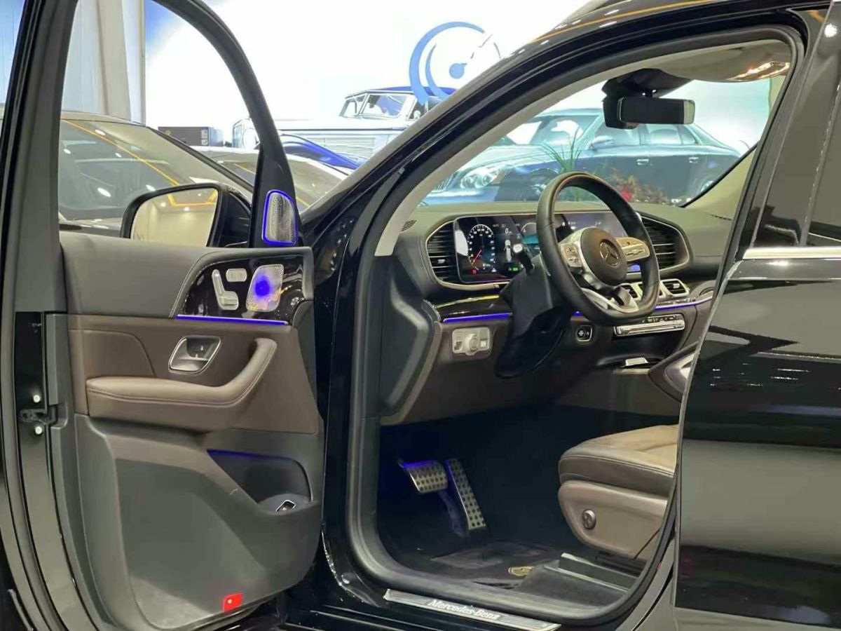 奔馳 奔馳GLC  2023款 GLC 300 4MATIC 轎跑SUV圖片