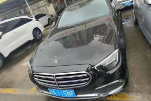 奔驰E级 奔驰 E 300 L 运动尊贵型