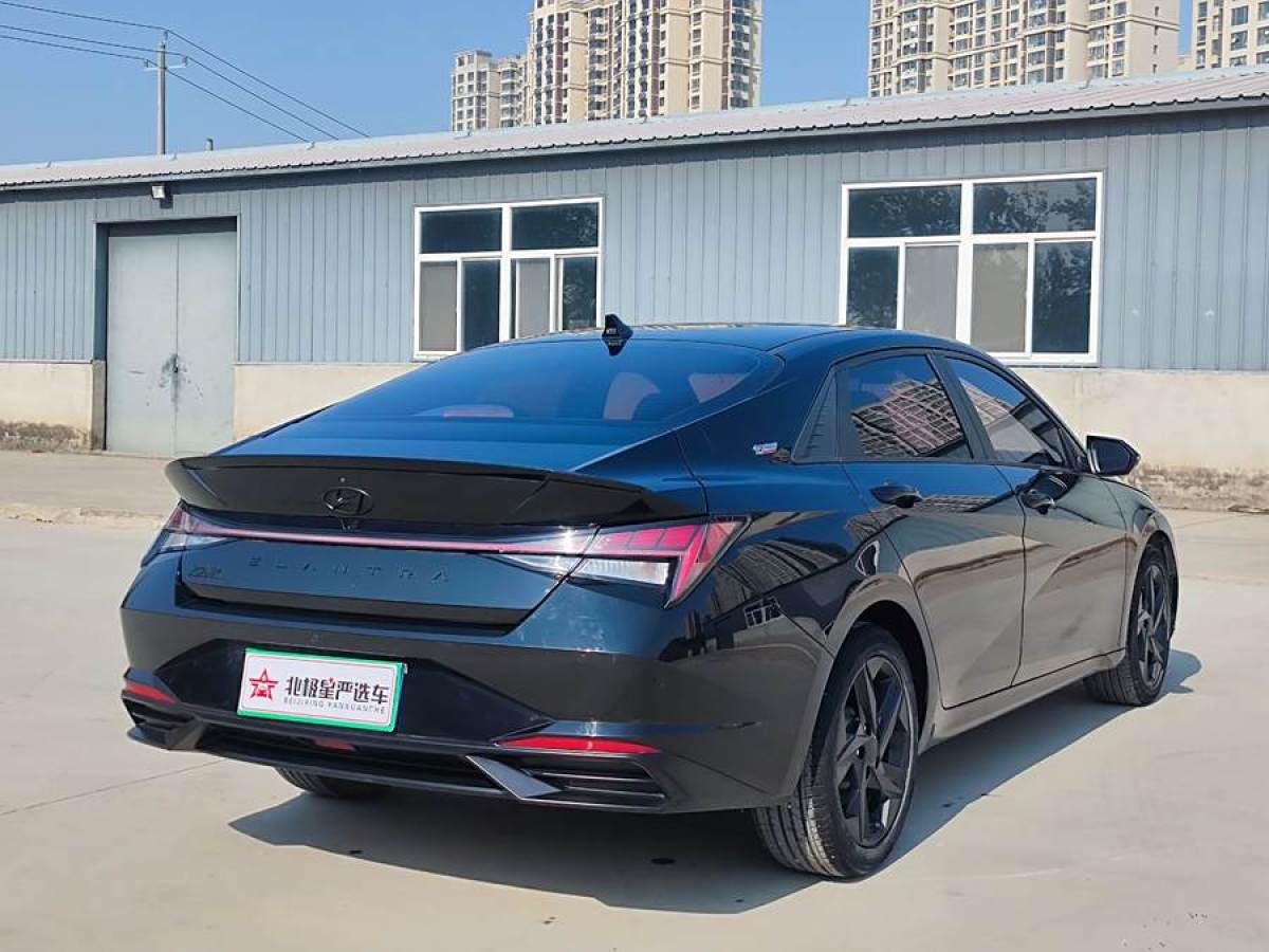 現(xiàn)代 伊蘭特  2022款 1.5L CVT 20周年紀念款圖片