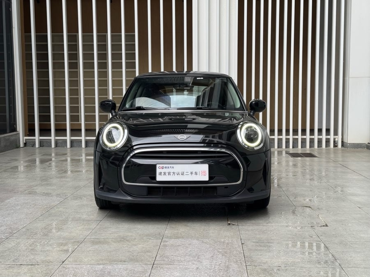 MINI MINI  2022款 改款 1.5T COOPER 經(jīng)典派圖片