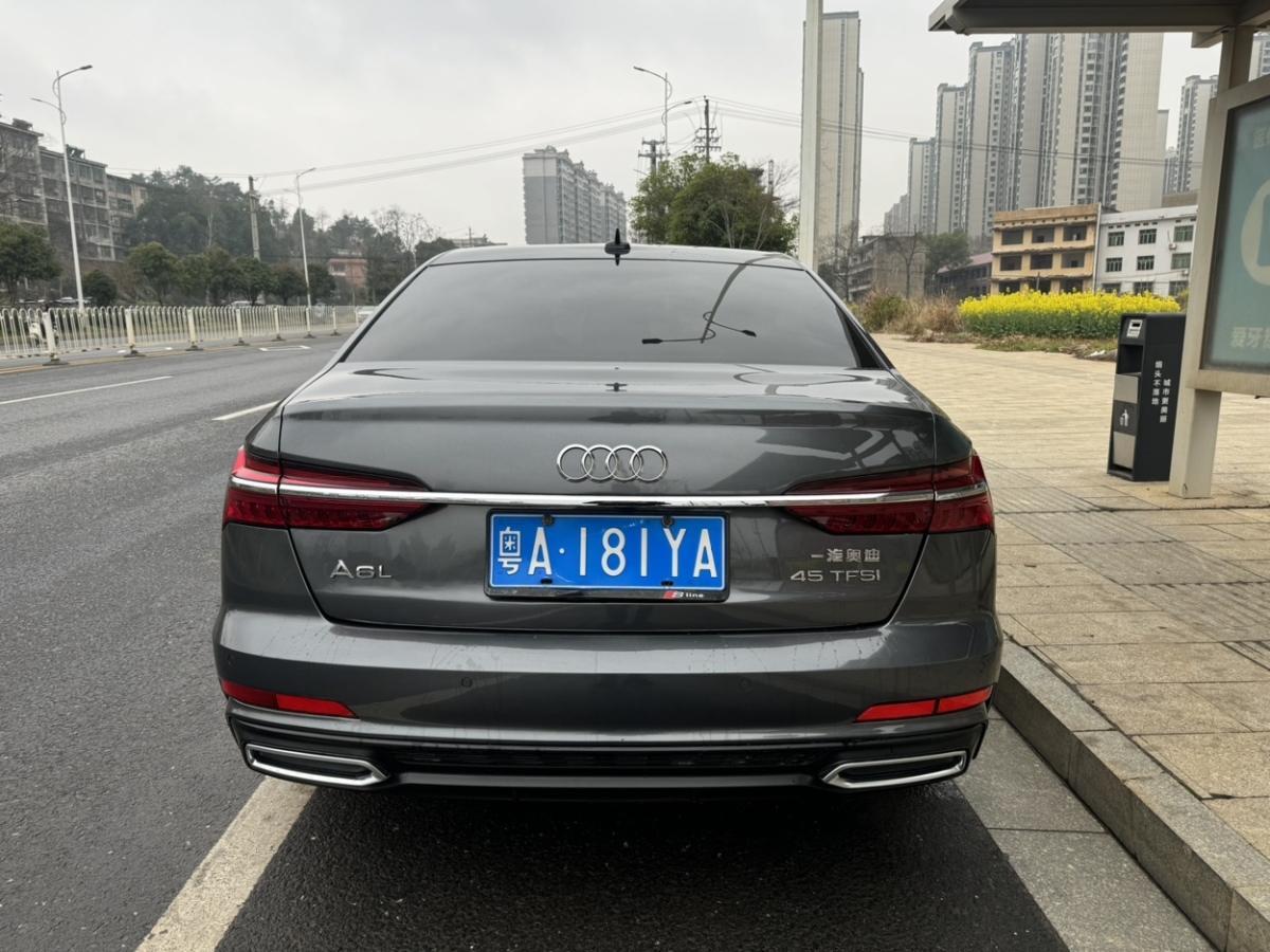 奧迪 奧迪A6L  2021款 45 TFSI 臻選動(dòng)感型圖片