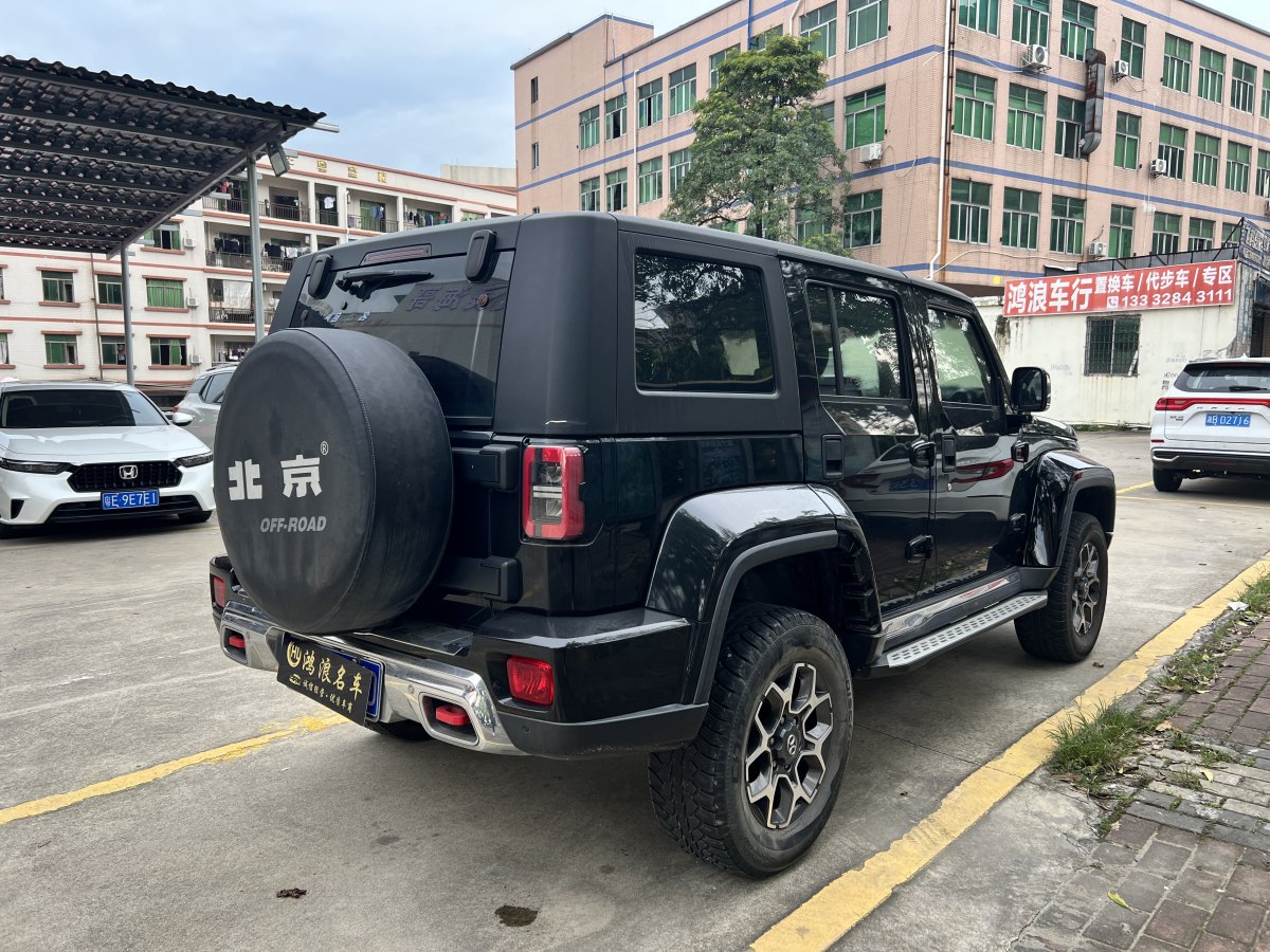 北京 BJ40  2018款 PLUS 2.3T 自動(dòng)四驅(qū)旗艦版圖片