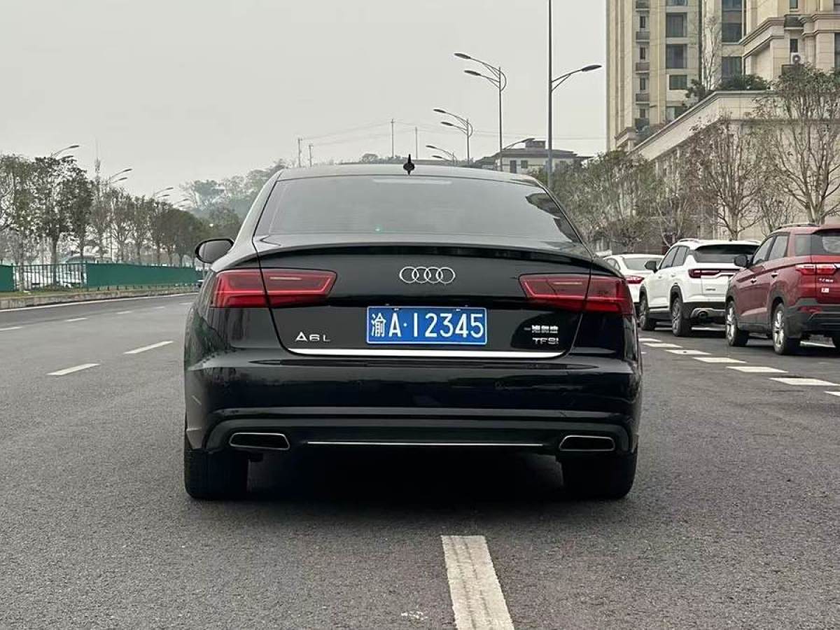 奧迪 奧迪A4L  2018款 30周年年型 30 TFSI 進(jìn)取型圖片